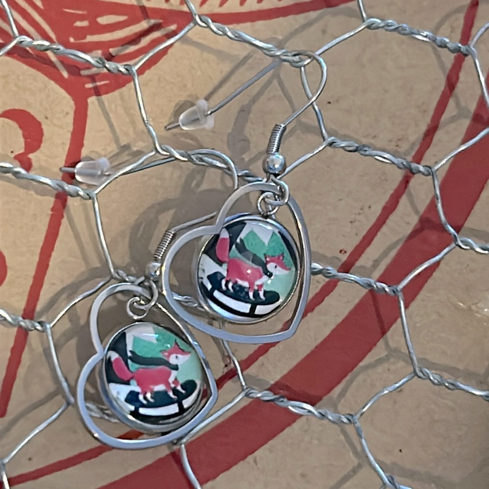 Trader Joe’s Earrings 12mm Halo Holiday Fox